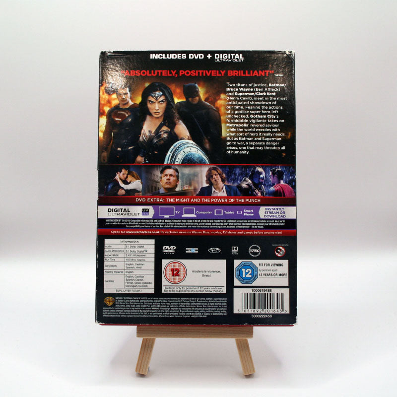 Batman v Superman: Dawn of Justice slip case+sealed trading cards