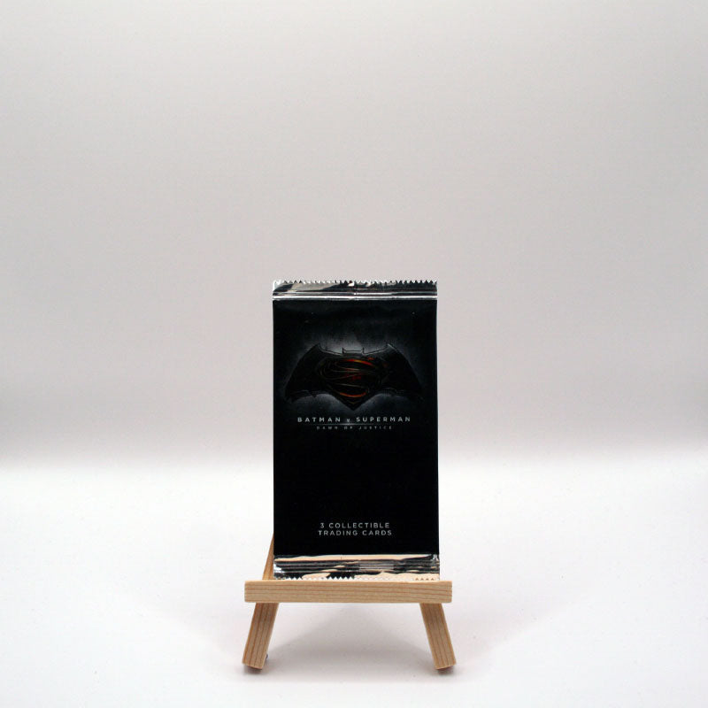 Batman v Superman: Dawn of Justice slip case+sealed trading cards